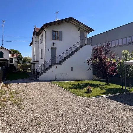 Casa de hóspedes Oasi Emilia 3*